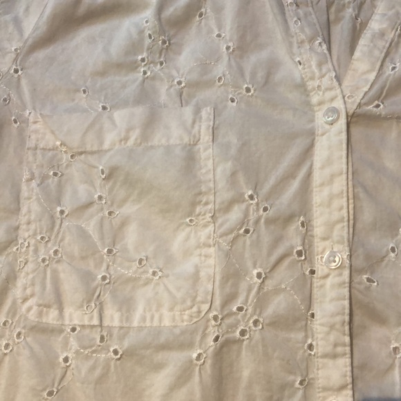 LOFT - White button up V-neck blouse - Picture 2 of 6